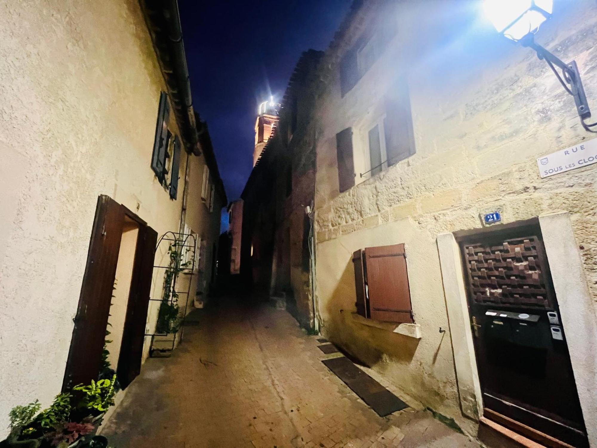 Apartment L'antique - Cocon, Centre Historique, Wifi , 4 Lits, 6 Personnes Istres